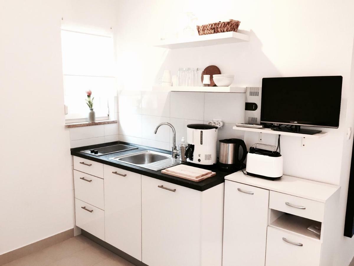 Apartmani Zivaljic Трогир Экстерьер фото